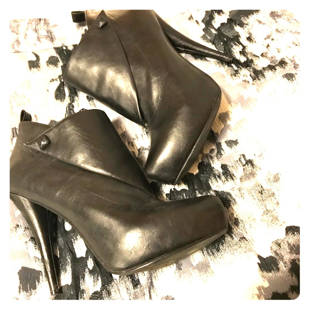 Black Jessica Simpson Booties